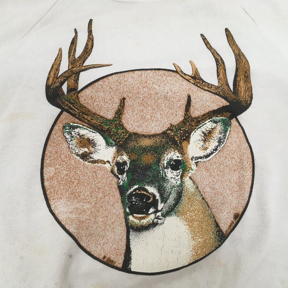 VTG  deer buck head  front distressed sweatshirt